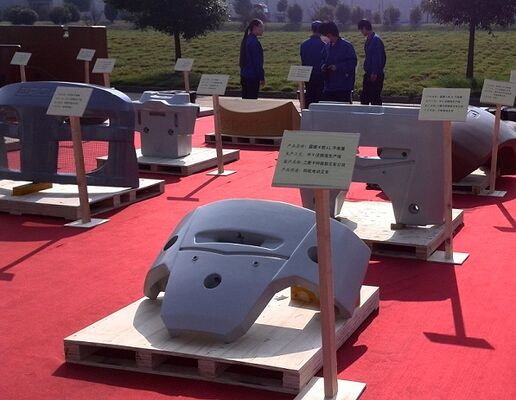 Prodotti OEM di fusione a vuoto per carrelli elevatori elettrici con una buona superficie e dimensioni accurate
