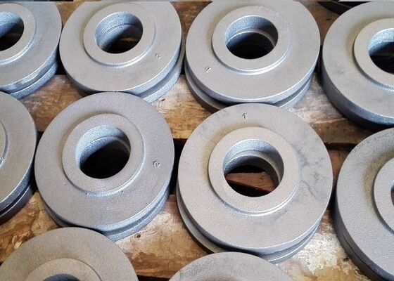 Colate del ghisa grigio della colata di sabbia con il pallet del compensato/imballaggio della scatola