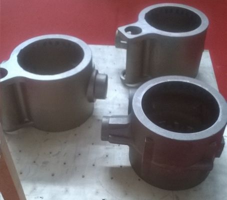 Testata di trasmissione in ghisa duttile per fusione di sabbia verde per carrelli elevatori OEM per macchinari industriali