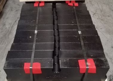 La sabbia verde ha fuso i piccoli contrappesi per il carrello elevatore con la pittura di rivestimento