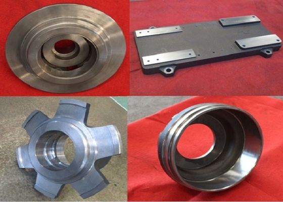 Parti di carrelli elevatori in ghisa OEM lavorate con piccola tolleranza di lavorazione per macchinari industriali