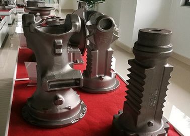Parti per il braccio di controllo dell'asse del macchinario di costruzione, ghisa su ordinazione di alta qualità