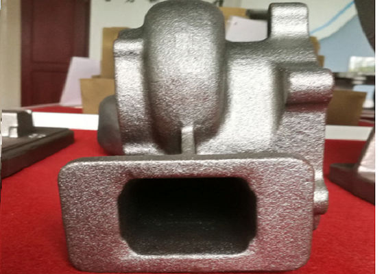 Parti di ghisa verde di alta qualità Fusione di pompe OEM Disponibile Verniciatura finale per macchinari industriali