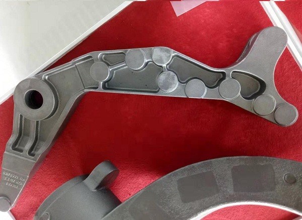Componenti personalizzati di alta qualità in ghisa sferoidale per macchinari industriali con servizio OEM